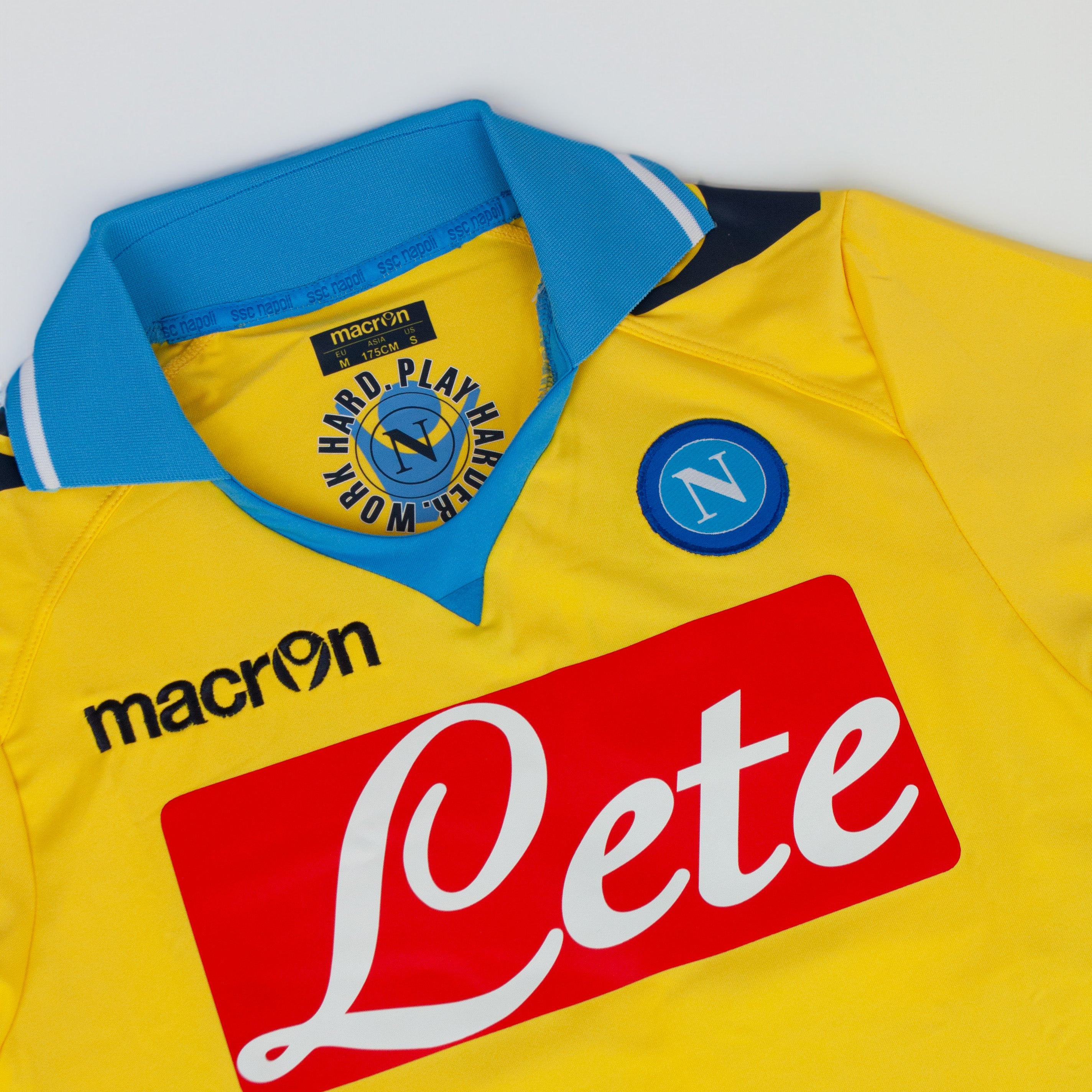 La caja de camiseta misteriosa vintage 2010-2015