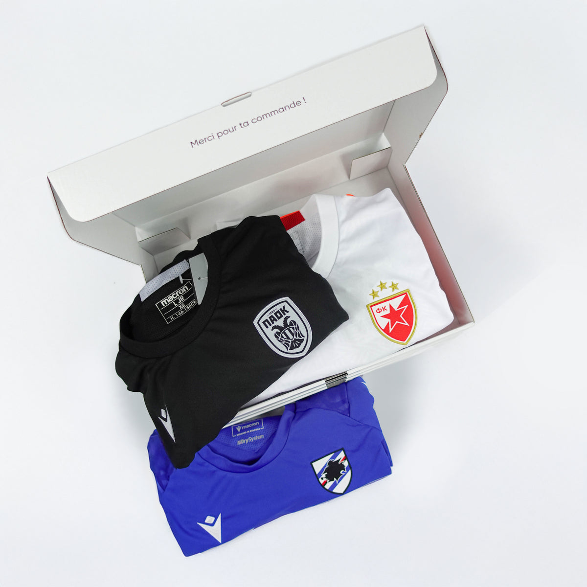 La caja sorpresa de camiseta de entrenamiento - Niño 🏃🏻‍♂️