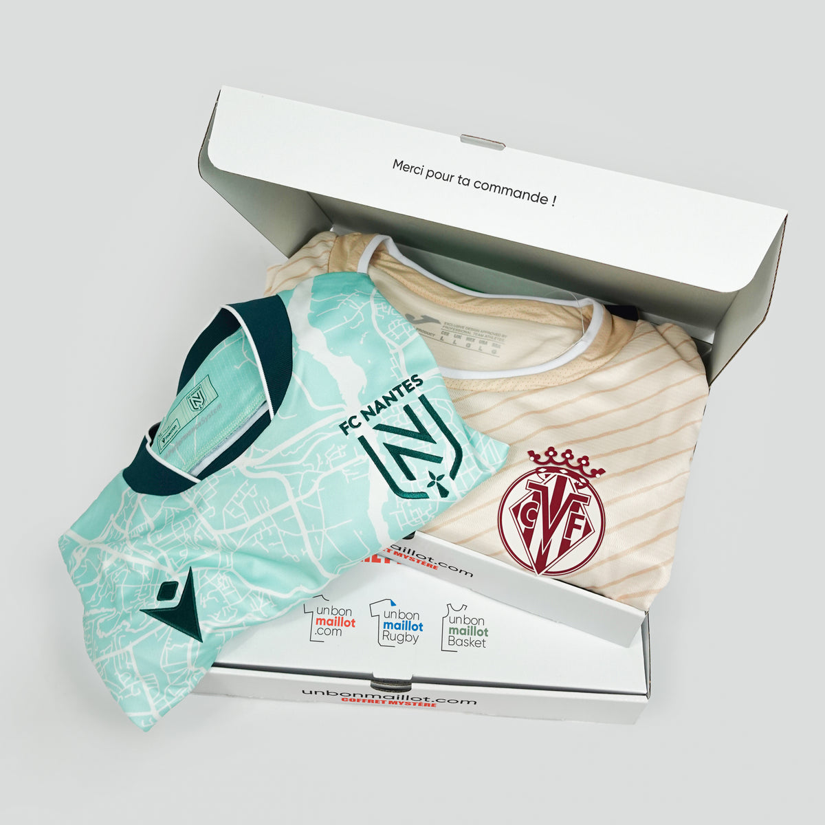 La caja sorpresa de camiseta 2025/26 ⭐️