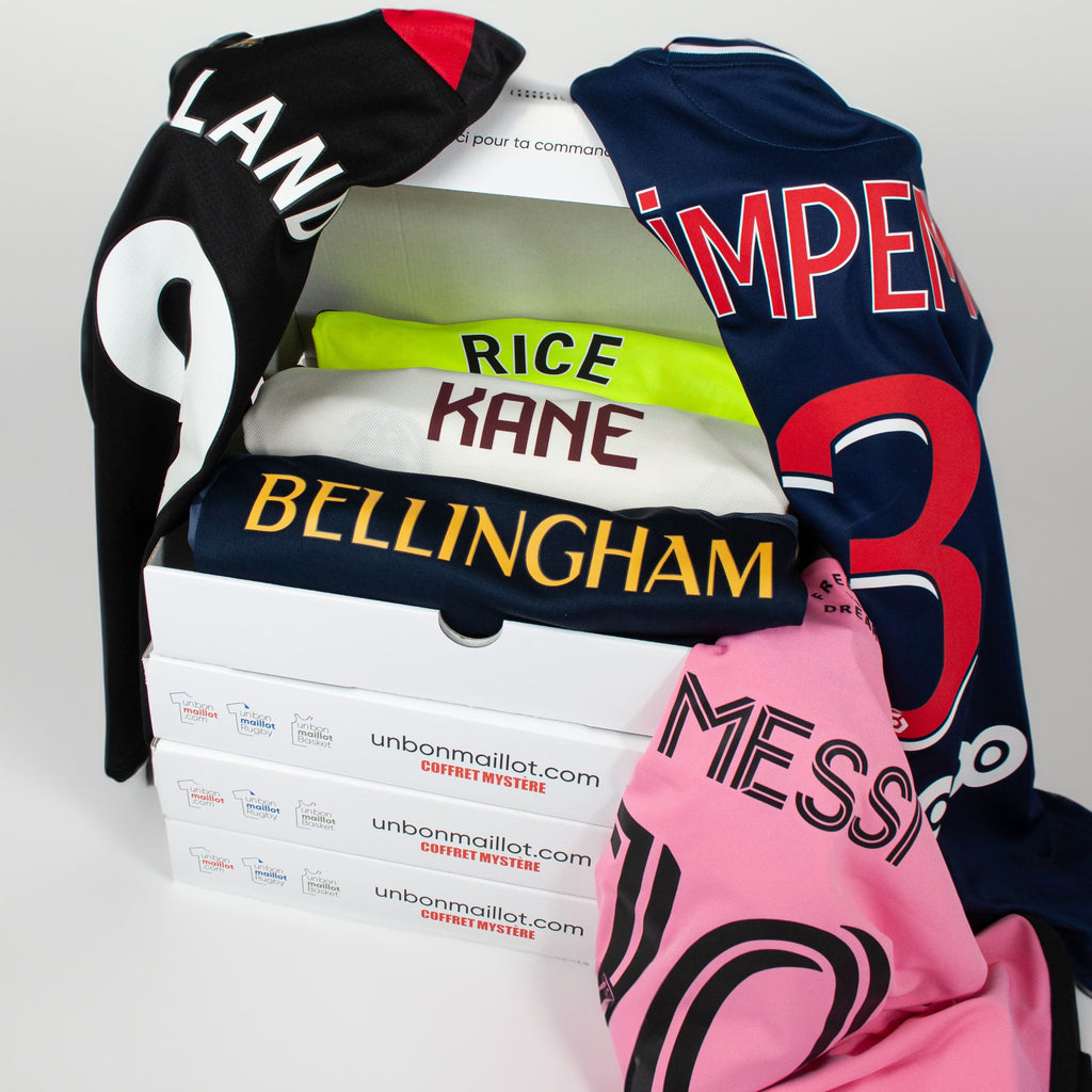 Caja sorpresa de camiseta de fútbol con Nombre y Número 9️⃣